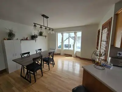 5 1/2 au rez de chaussé