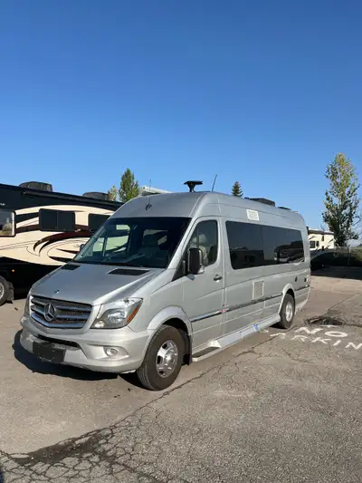 • 1 A/C UNIT • 1 AWNING • 1 COUCH • 1 SKYLITE • 2 FANS • 2 INSIDE TVS • 2 SOLAR PANELS • 5,000 HITCH...