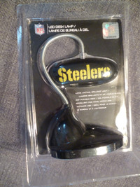 NFL Pittsburgh Steelers LED desk light - mint in pkg