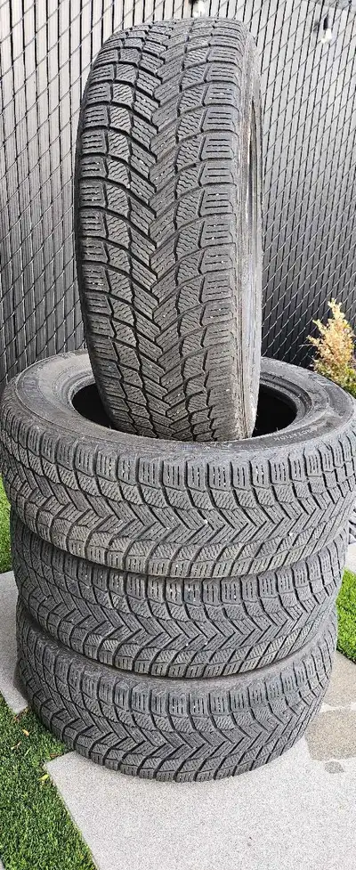 Michelin x ice, 6/32 235-60-R18