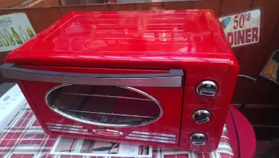 Nostalgia Électrique Four Grille-Pain, View more