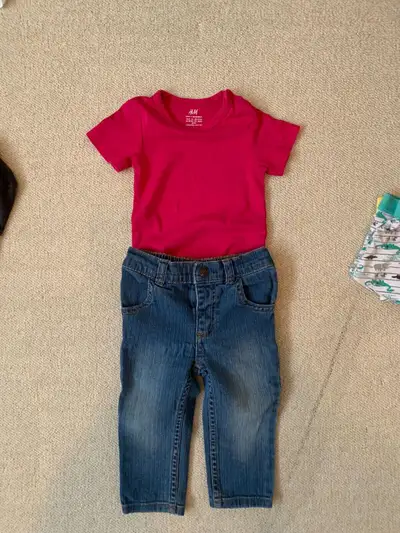 Very gently used. Both items for one price. 1 - Carter’s stretch skinny jeans size 12 months 1 - H &...
