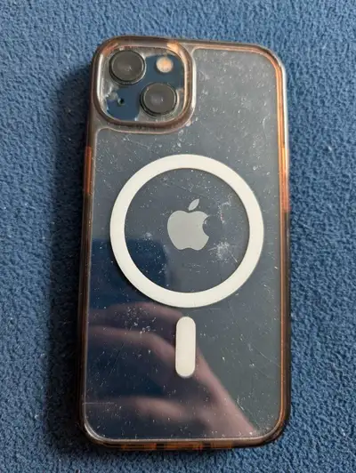 Je vends mon iPhone 13 128GO. L'arrière est fissuré( vitre non originale). L'état de la batterie est...