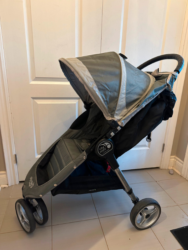 Baby Jogger City Mini Stroller in Strollers, Carriers & Car Seats in Mississauga / Peel Region