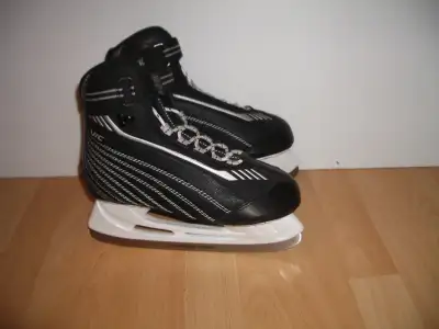 New patins chauds _  VIC _ skates warm soft _ 5-6 gar / 6-7 US f, View more