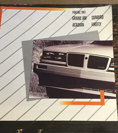 1987 English Pontiac Auto Brochure For Sale This Brochure has 24 coloured pages showing models Grand...