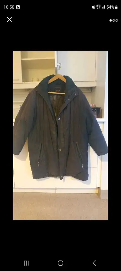 Hot winter coat/ manteau d'hiver chaud, View more