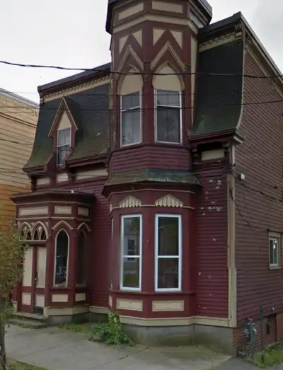Room For Rent Uptown