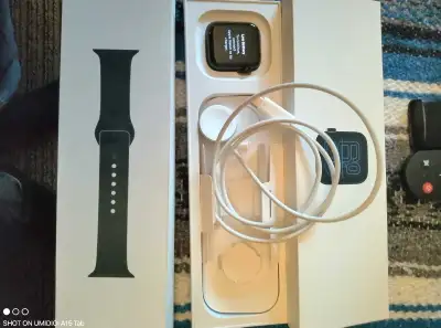 Apple watch SE3 for sale, View more