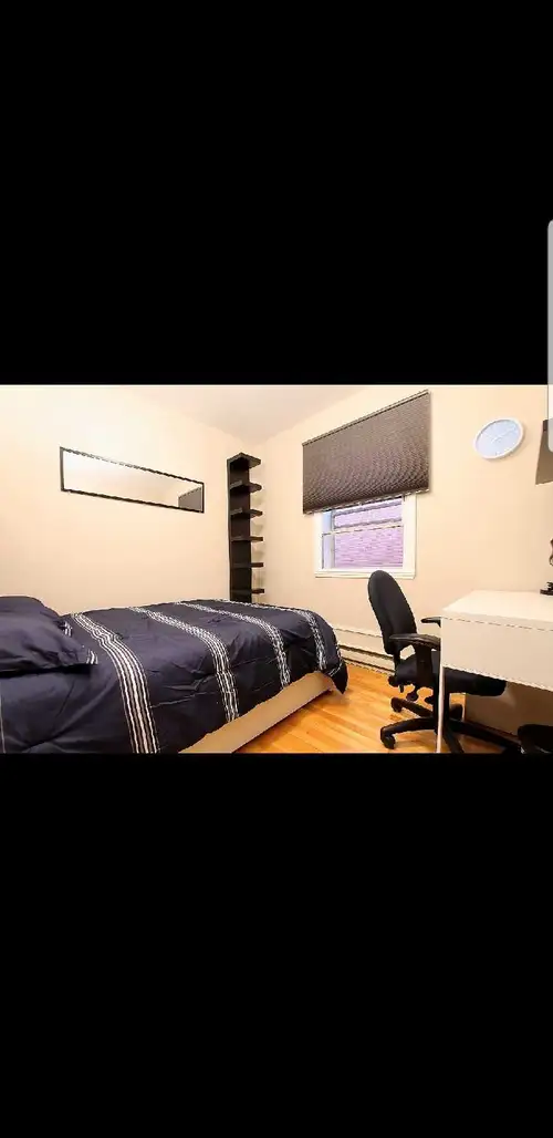 Chambre meublée à louer (COLOCATION DE FILLES SEULEMENT) – 5 minute du métro Saint-Michel 1 chambre...