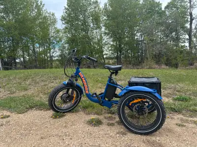 Vamoose Electric E-bike Trike, View more