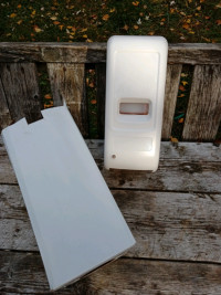 Automatic Wall Mount Soap Dispenser, Motion Sensor, Battery 