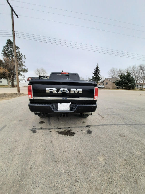 2016 Dodge Ram 3500 Limited in Cars & Trucks in Calgary - Image 2