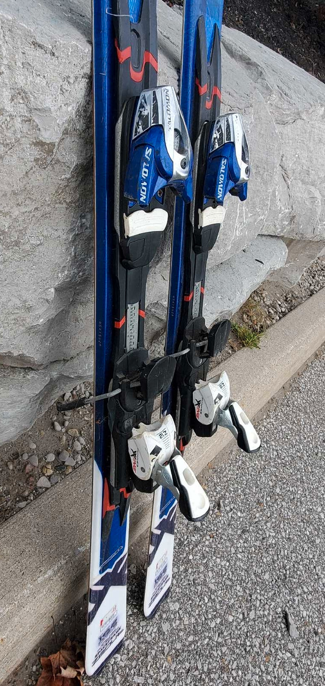 162cm Salomon Skis with Bindings in Ski in Barrie - Image 4