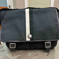 COACH MESSENGER BAG