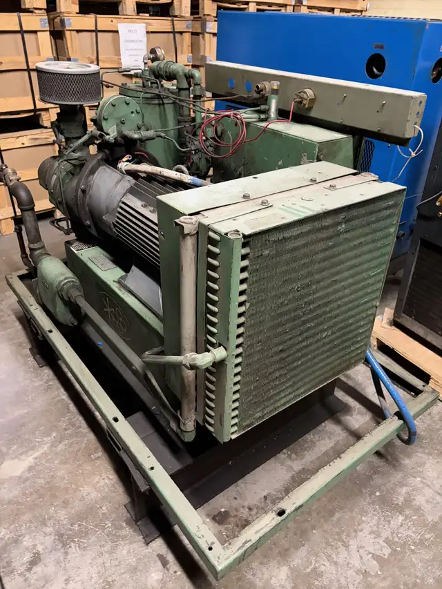 Compresseur Sullair 10-25 25HP compressor in Other in Drummondville - Image 6
