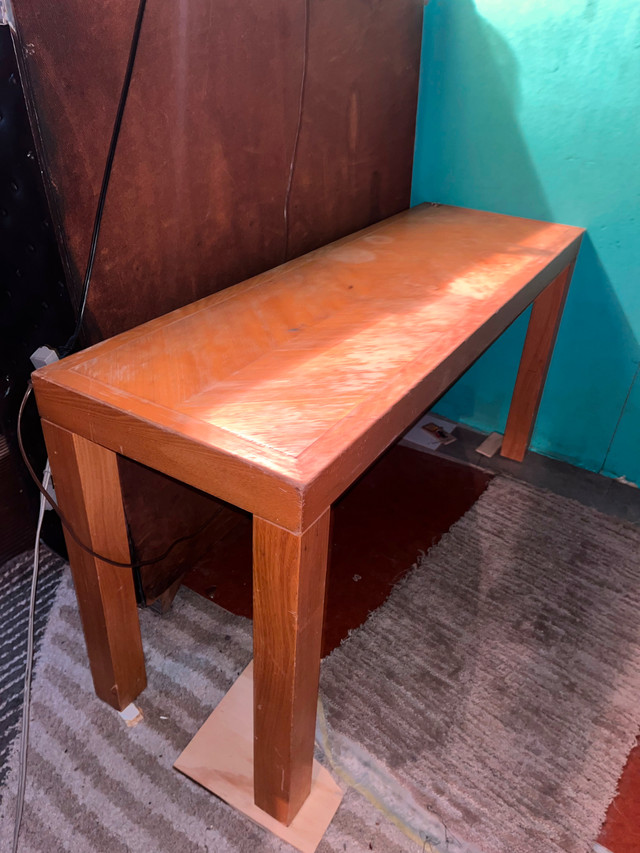 table de salon ou couloir en bois, H2P, prix flexible dans Autres tables  à Ville de Montréal