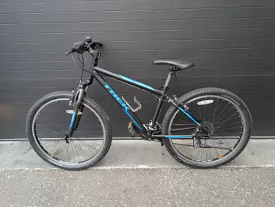 Trek Hardtail 16" Small Frame 26x2 Tires Mountain Bike, View more