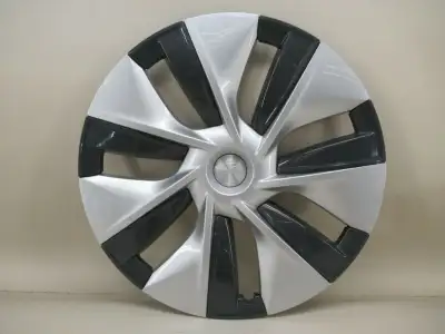 Ce produit est la housse d'origine pour le Model Y 19" Aero Wheel. Comprend: 4x enjoliveurs de roue...