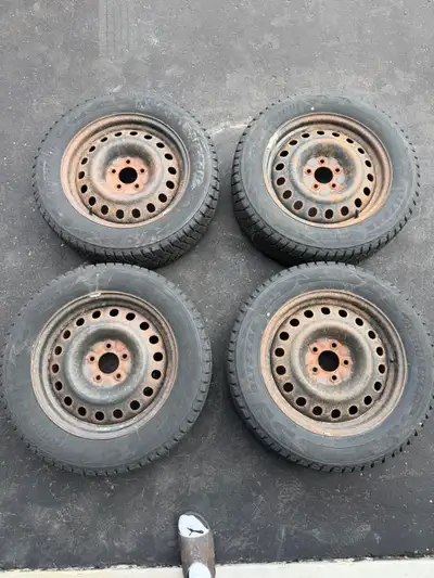 Bridgestone Blizzak 225/60R17 DM-V2 Winter Tires on steel wheels (rims). Good shape. Was off a 2022...