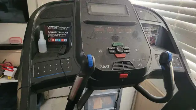 treadmill  in Exercise Equipment in Sarnia - Image 6