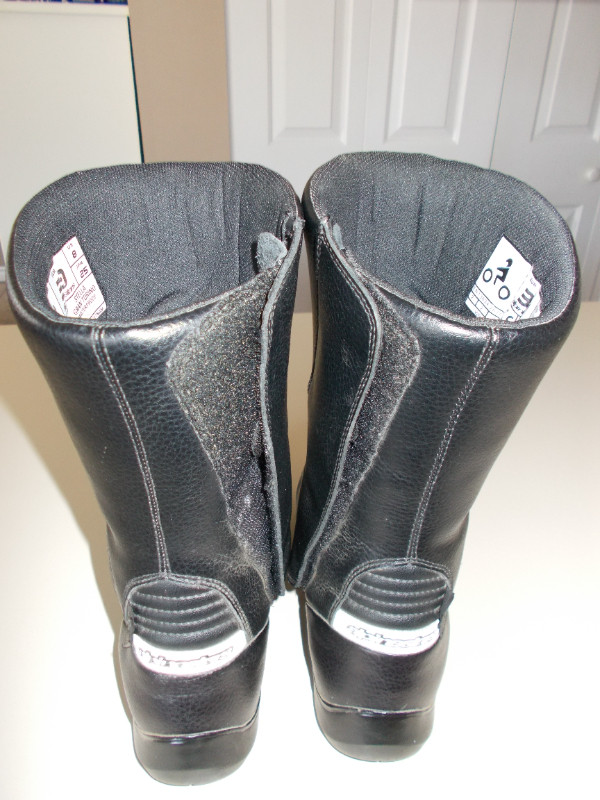 Motorcycle riding boots in Motorcycle Parts & Accessories in Abbotsford - Image 2