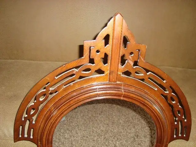 VINTAGE VICTORIAN WALL MIRROR in Arts & Collectibles in Norfolk County - Image 3