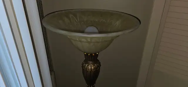 Lampe sur pied de style antique in Indoor Lighting & Fans in Edmundston - Image 3