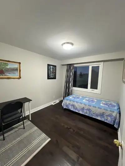 Walking to finch subway station , Korean town . Beautiful bed rooms in the basement for $650,2ed flo...