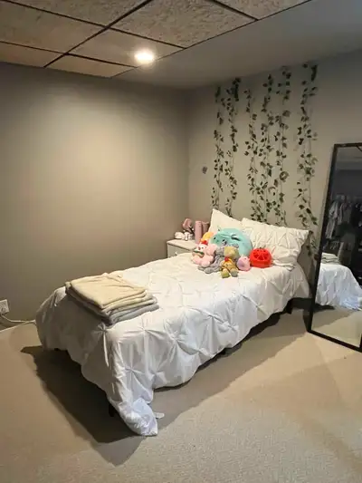 Two bedrooms available near the university of Lethbridge in the West side. Fully furnished bedrooms...