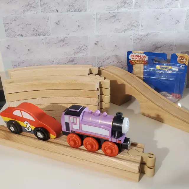 Vintage Sesame Street Wood Train Set with Extras in Toys & Games in Markham / York Region - Image 8