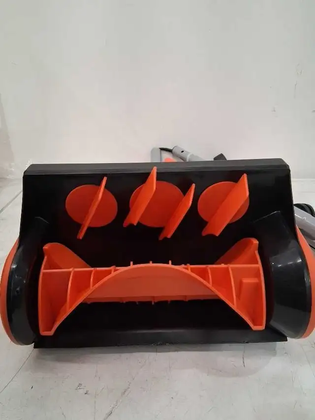 Voltask Snow Blower- Snow Shovel in Snowblowers in City of Toronto - Image 9