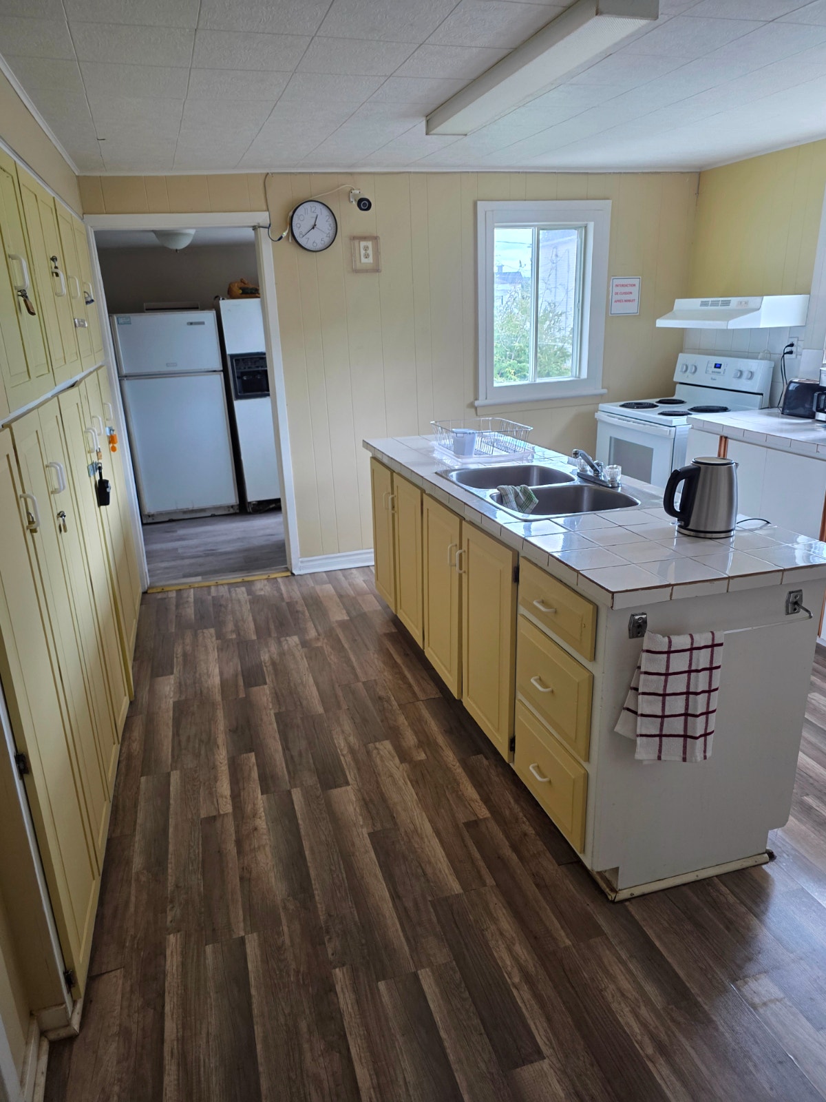 CHAMBRE À LOUER À SAINT-AGATHE-DES-MONTS PRÈS DE TOUT LES SERVI — photo 3