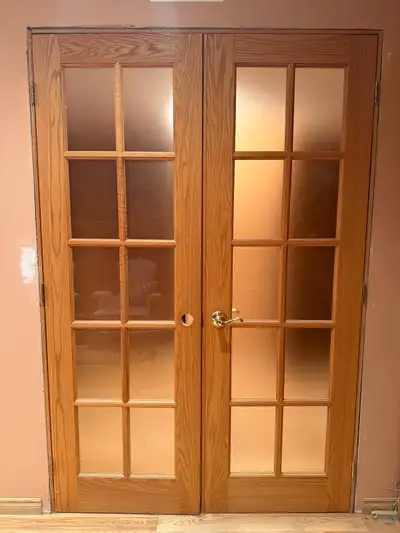 2 Portes françaises avec vitres et quincaillerie, View more