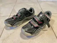 Size 7 Specialized Women's Motodiva Mountain Bike Shoes Cleats