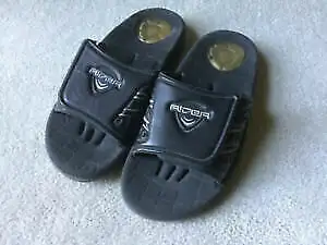 VELCRO CLOSURE. WATERPROOF. RIDER BRAND