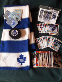 Maple Leafs signed scarf, puck and hockey cards
