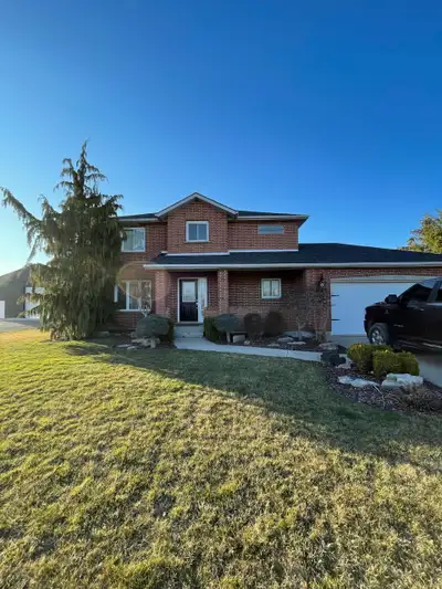 House for Rent starting August 1st. 3,100 plus utilities 3 bedroom + den 1 and 1/2 bathroom. This pr...