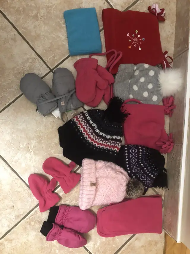 Vêtements pour filles in Kids & Youth in City of Montréal - Image 5
