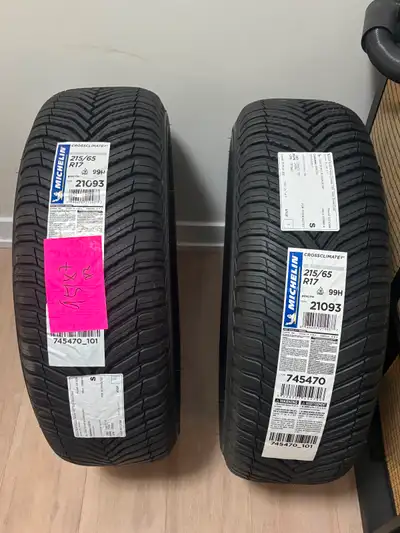 I’m selling 2 Michelin CrossClimate® 2 All Weather Tire Size: 215/65R17 99H