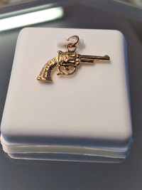 Gun Revolver Gold Pendant 10kt Gold Pendant Weapon Pistol Charms