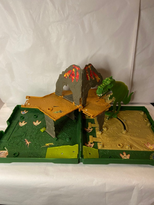 Matchbox Dinosaur Volcano TRex PopUp Adventure Playset Toys & Games