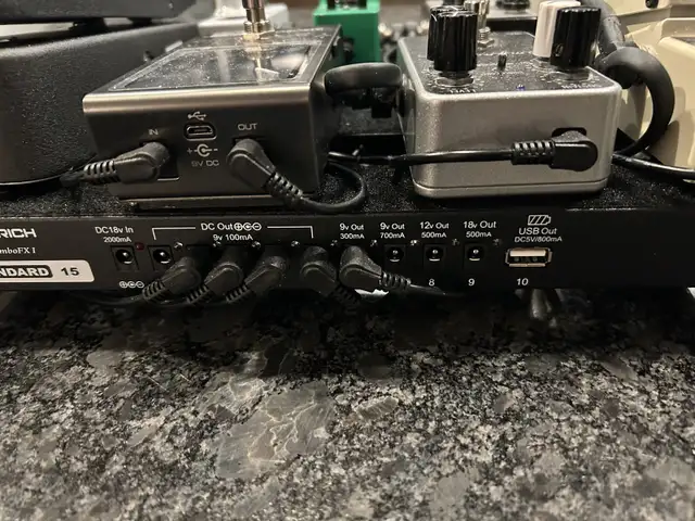 POWERED PEDAL BOARD in Amps & Pedals in Ottawa - Image 8