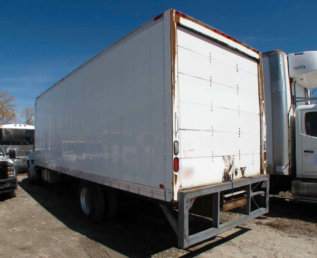 26ft Box, 91in Rollup Door, 102in Width, F#D26-4489 in Heavy Equipment Parts & Accessories in Markham / York Region - Image 3