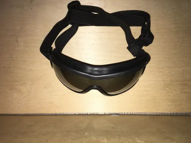 Bike goggles in Clothing, Shoes & Accessories in City of Montréal - Image 6