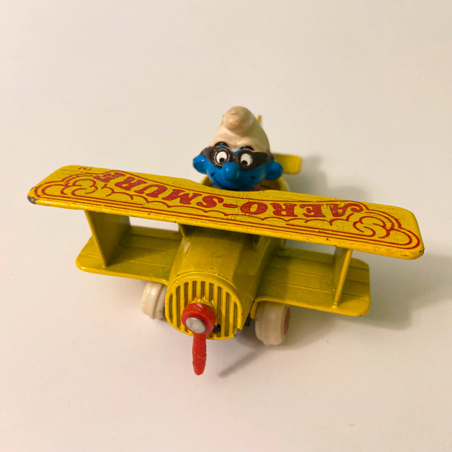 Vintage 1982 ERTL Smurfs Diecast Aero Smurf Yellow Plane Toy in Toys & Games in City of Toronto - Image 3