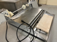 Heat seal food wrapping machine with 13” film