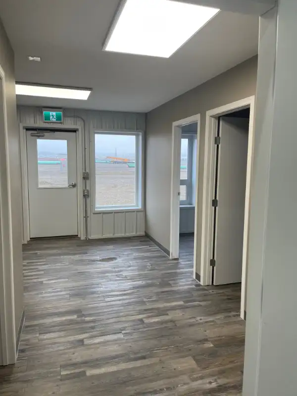 Commercial Shop and Office for Lease in Ansell Business Park in Commercial & Office Space for Rent in St. Albert - Image 4