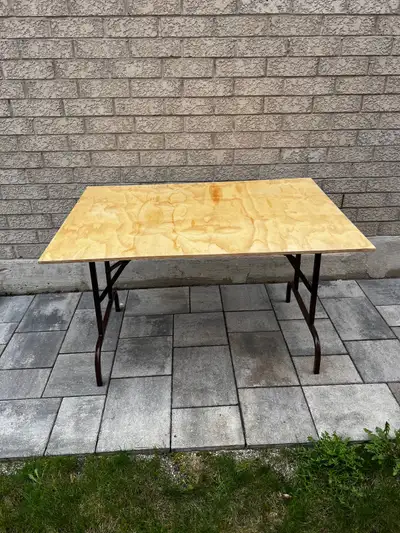 These folding tables are a versatile and practical addition to any home or event space, featuring a...
