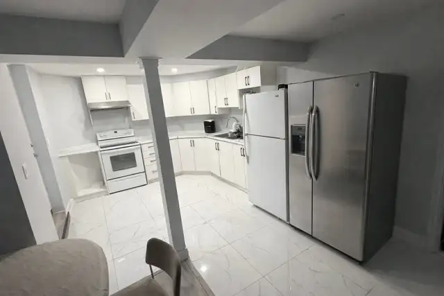 Private Room for Rent in Room Rentals & Roommates in Oshawa / Durham Region - Image 7